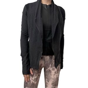 Lululemon Cardigan Jacket Open Front Gray Striped Athletic Gym Size 6 Small